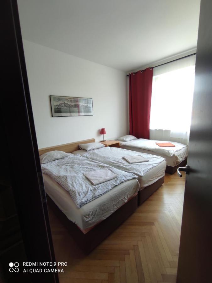 Apartment Maximilian Μπρατισλάβα Εξωτερικό φωτογραφία