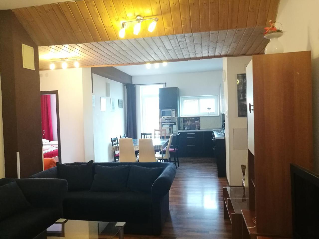 Apartment Maximilian Μπρατισλάβα Εξωτερικό φωτογραφία